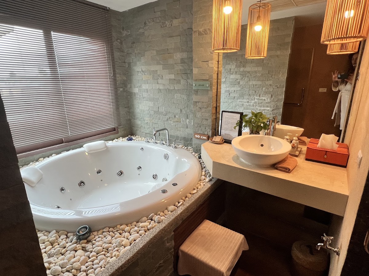 Amezcua Spa - Photo 4