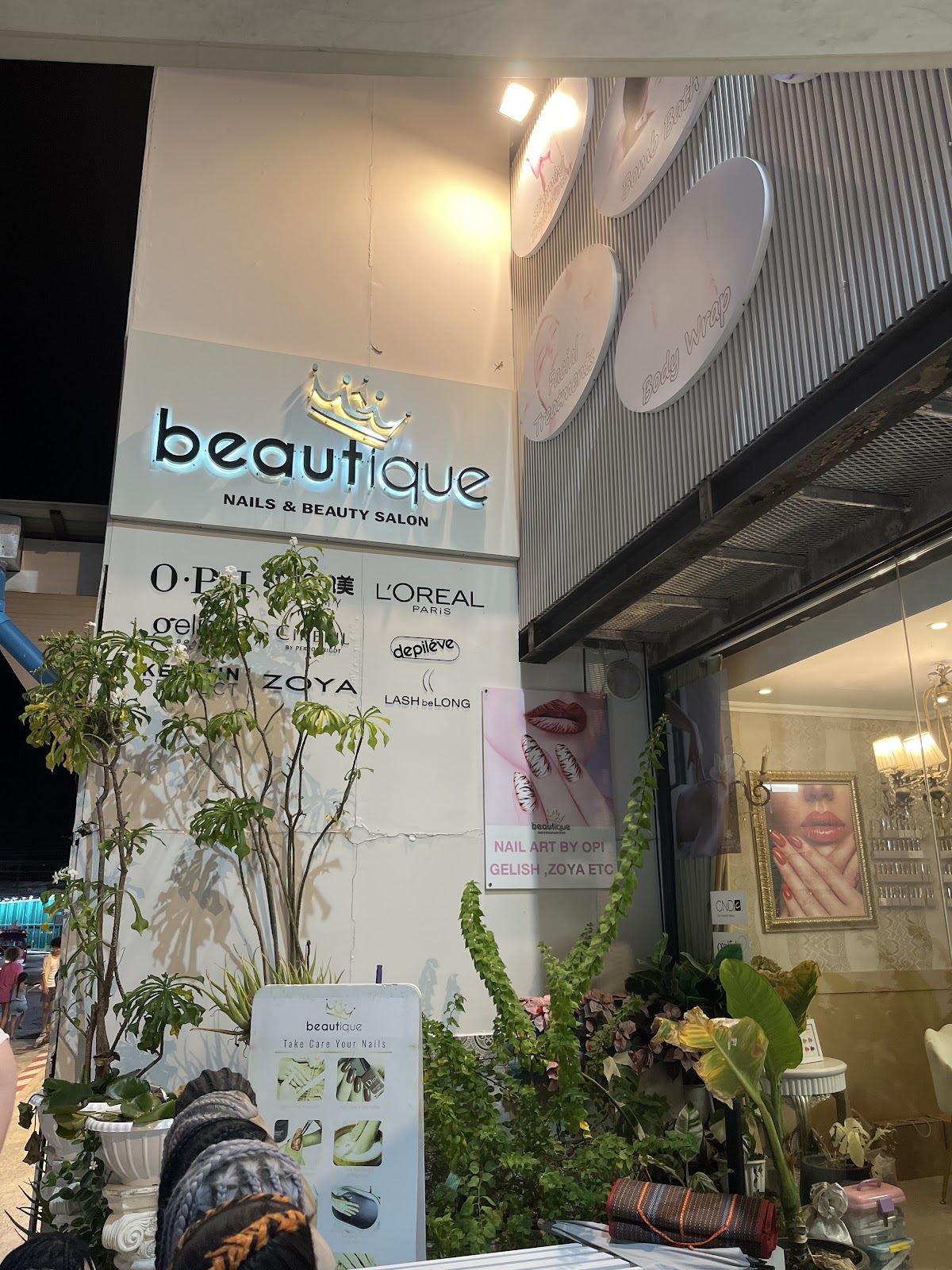 Beautique Salon - Main view