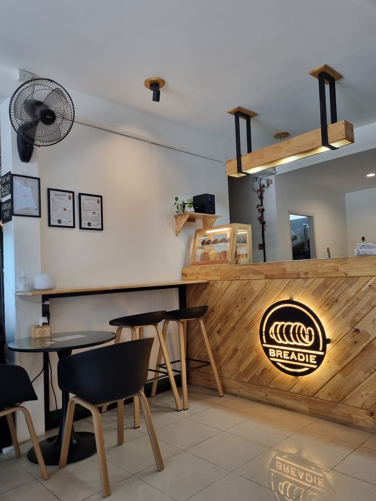 Breadie - Photo 5
