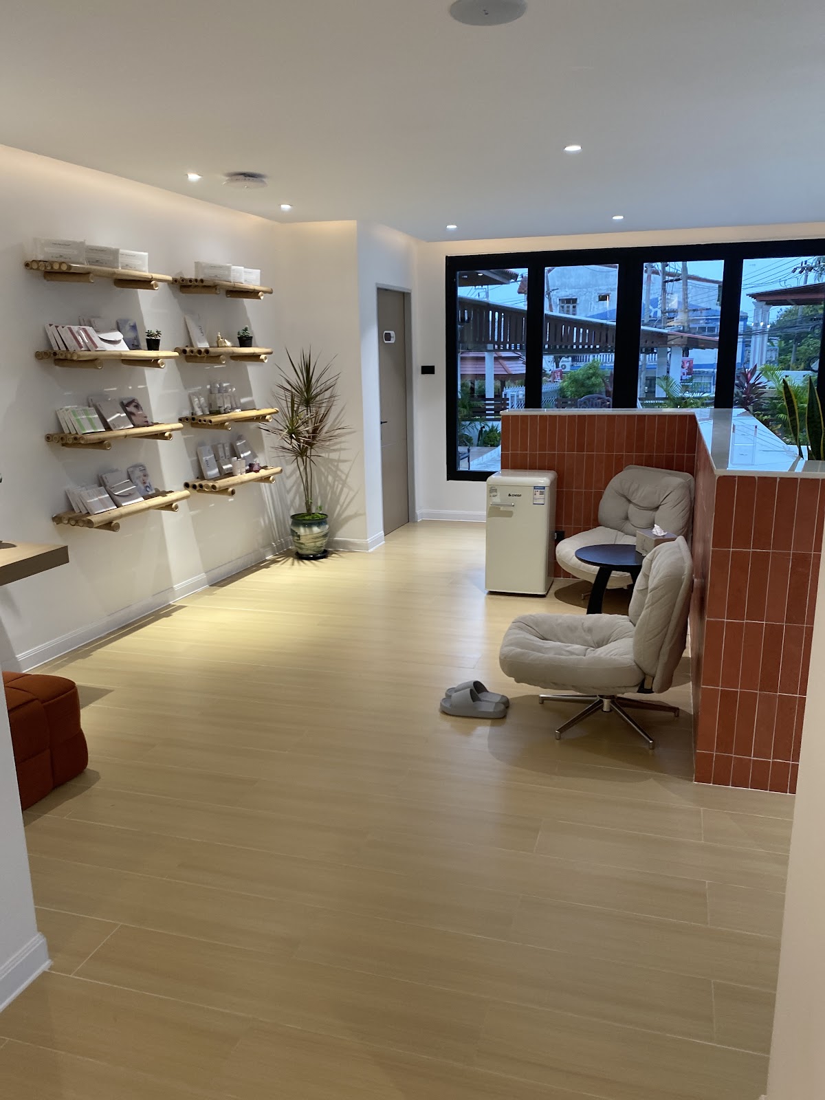 Calm Oasis - Main view
