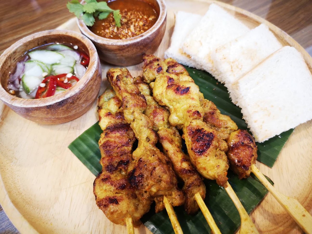 Delish Cafe & Restaurant - Photo 3