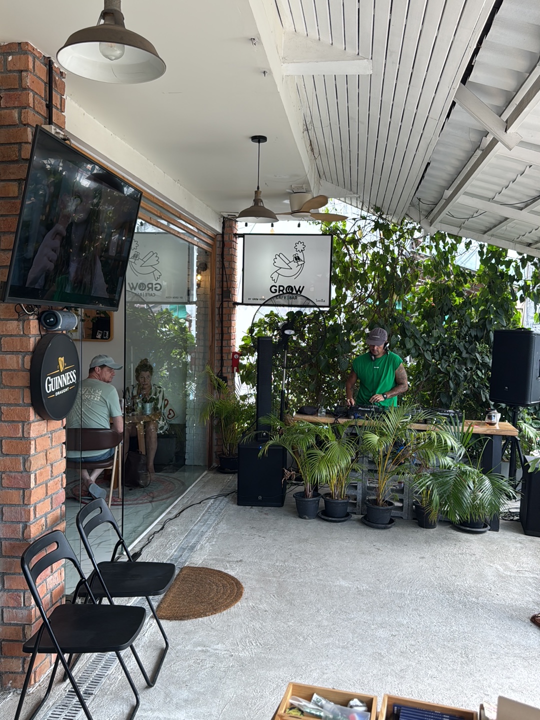 Grow Brunch & Brew - Main view