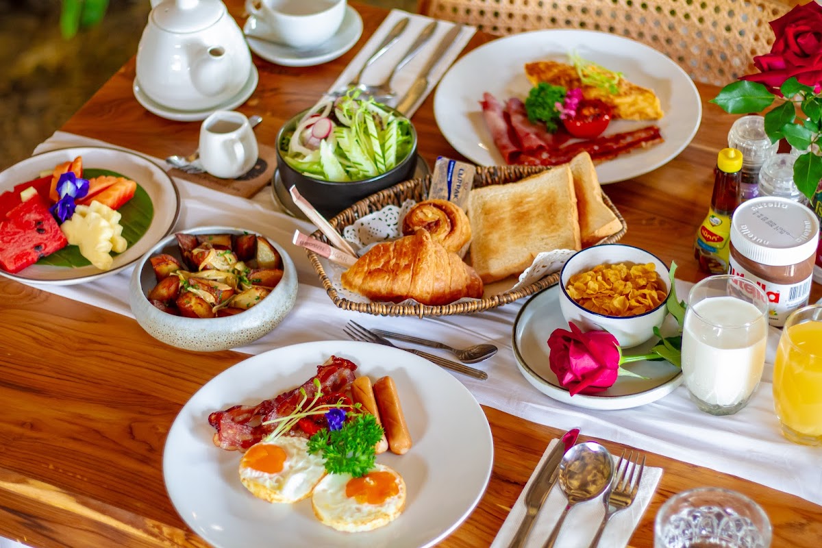 Haven Elephant Café & Restaurant - Photo 4