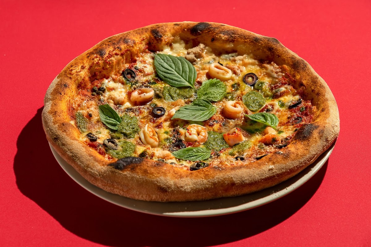 Holy Pizza - Photo 3