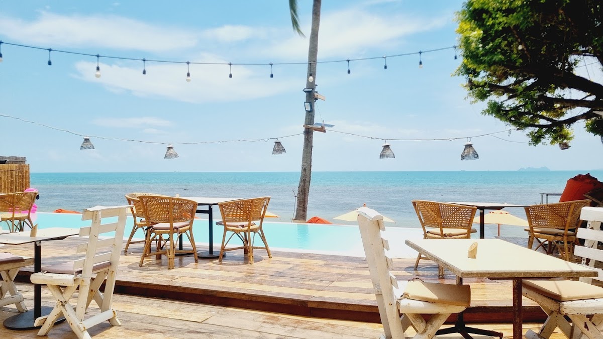 Hug - beach club on Koh Samui