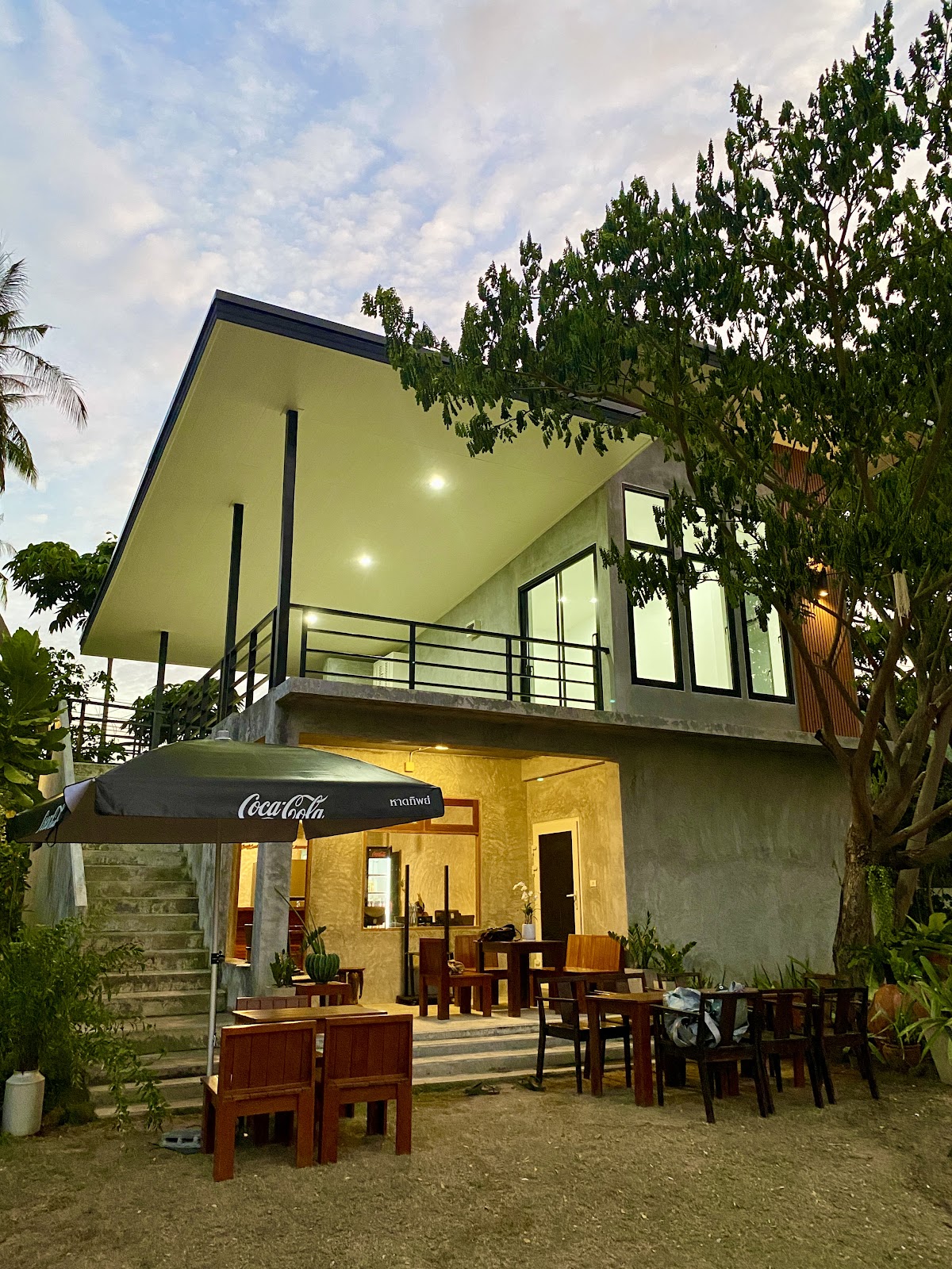 Jimjuree Cafe & Bar - Main view