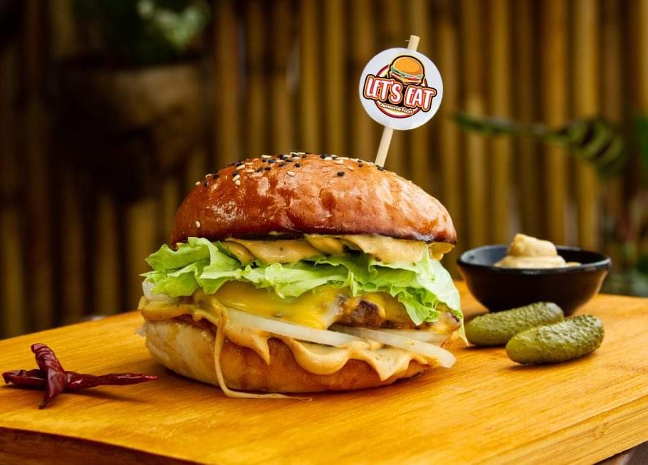 Let's Eat - Photo 3