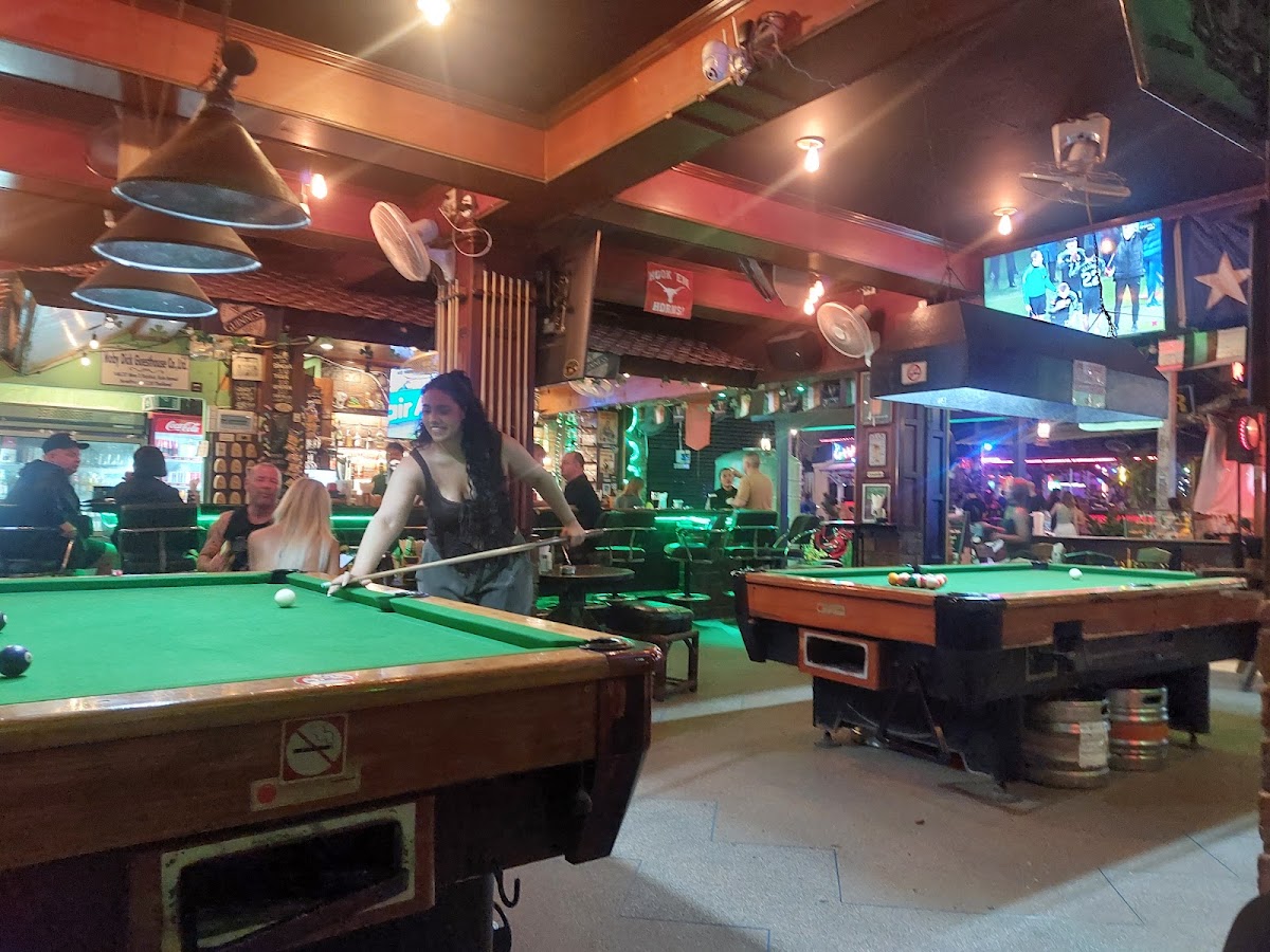 Moby Dick Irish Pub - Photo 3