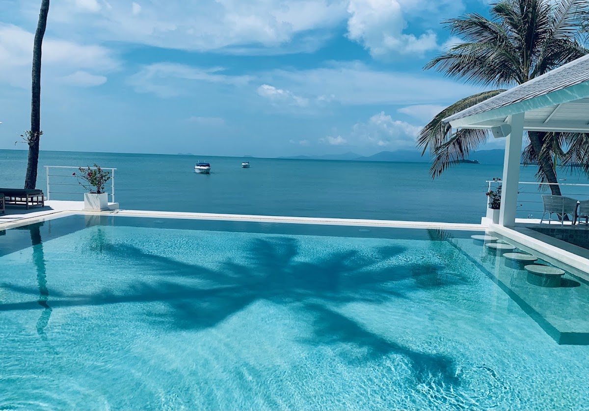 Tembo Beach Club & Resort