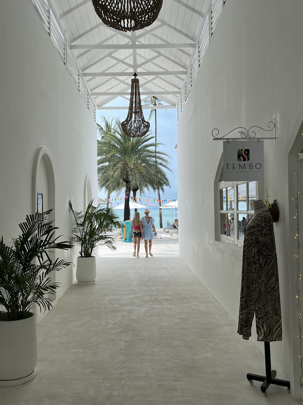 Tembo Beach Club & Resort - Photo 5