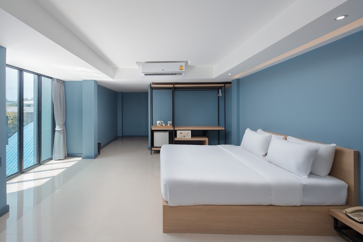 Nora Lakeview Hotel - Photo 3