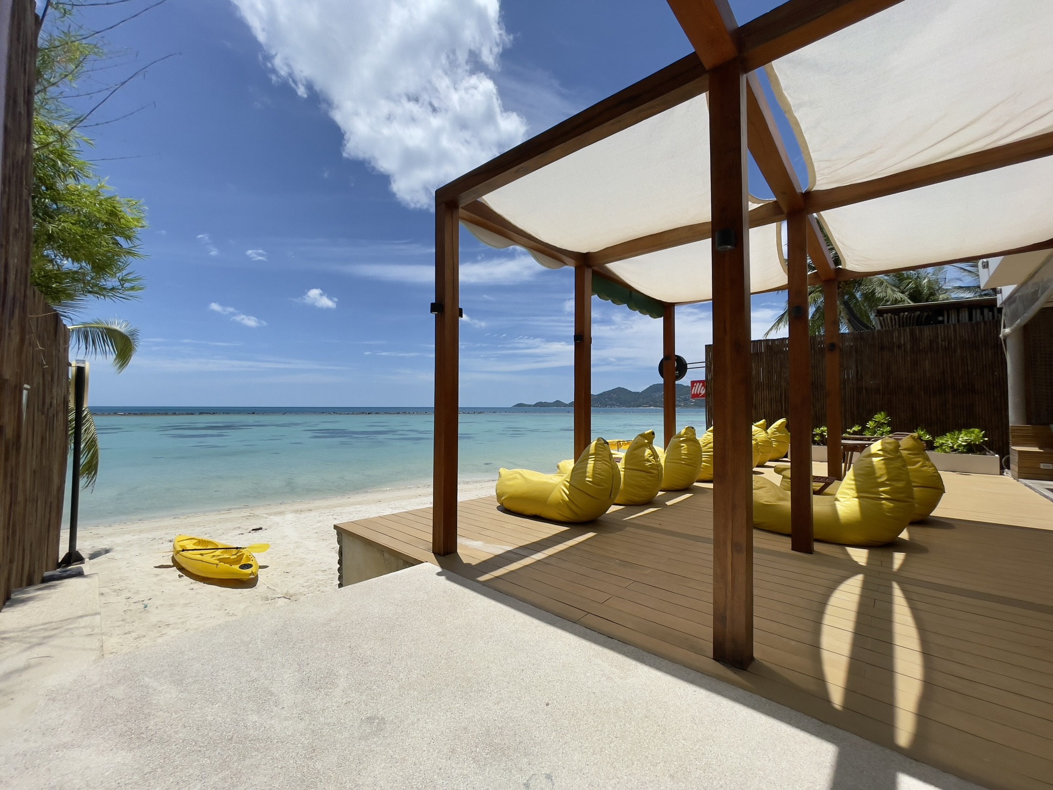 Ook Ook - beach club on Koh Samui