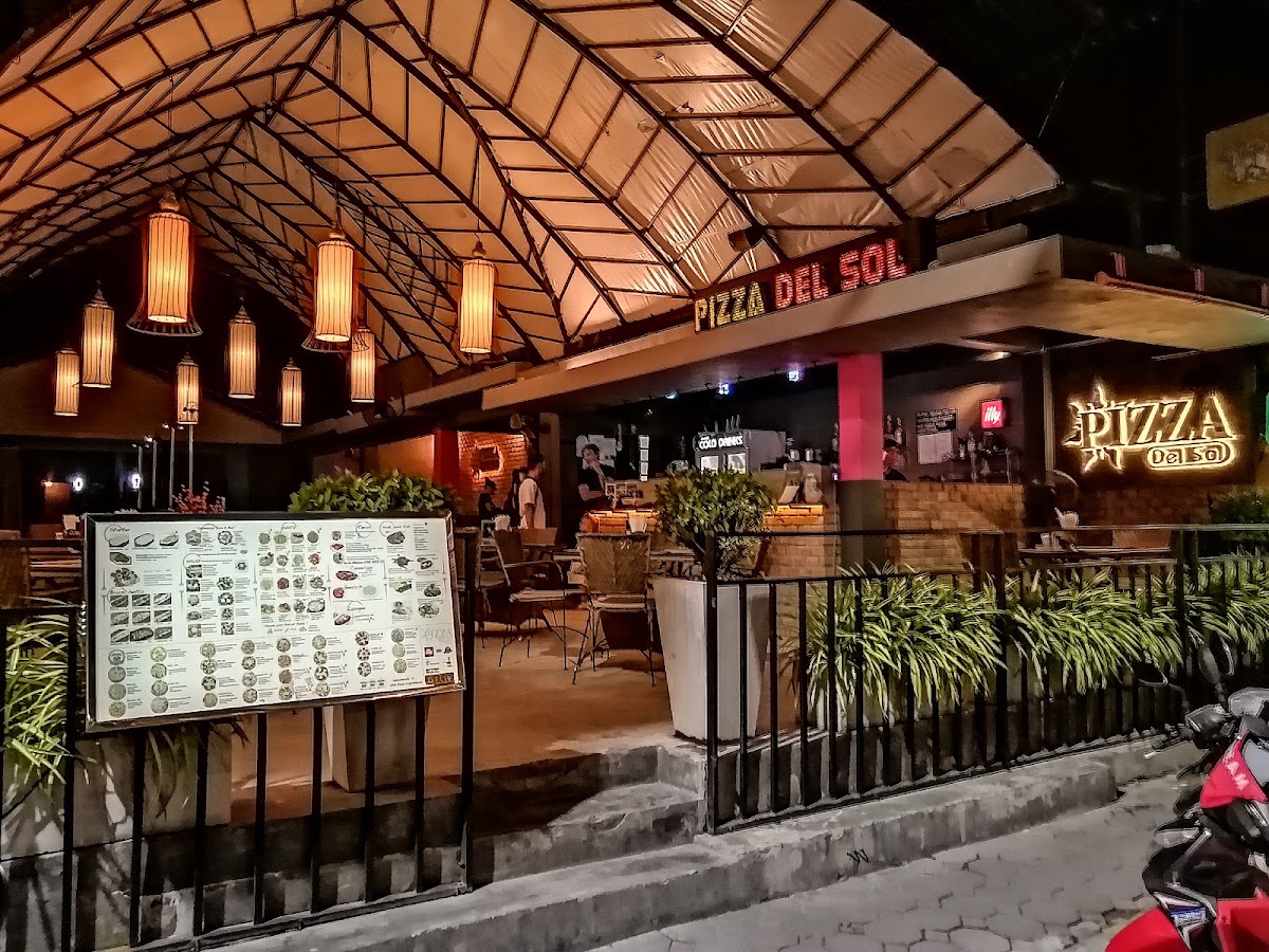 Pizza Del Sol - Main view
