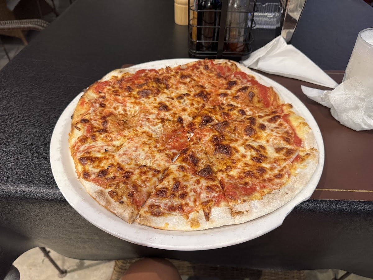 Pizza Del Sol - Photo 3