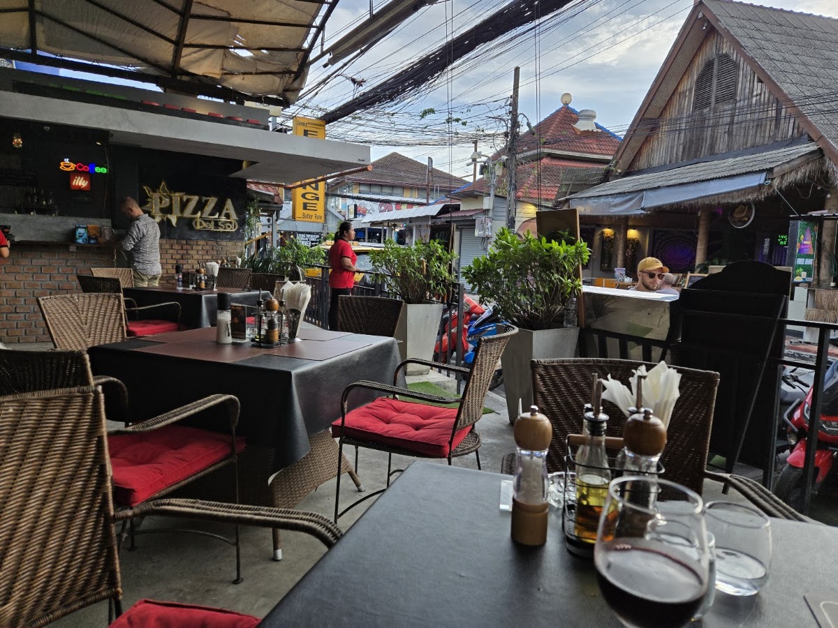 Pizza Del Sol - Photo 4