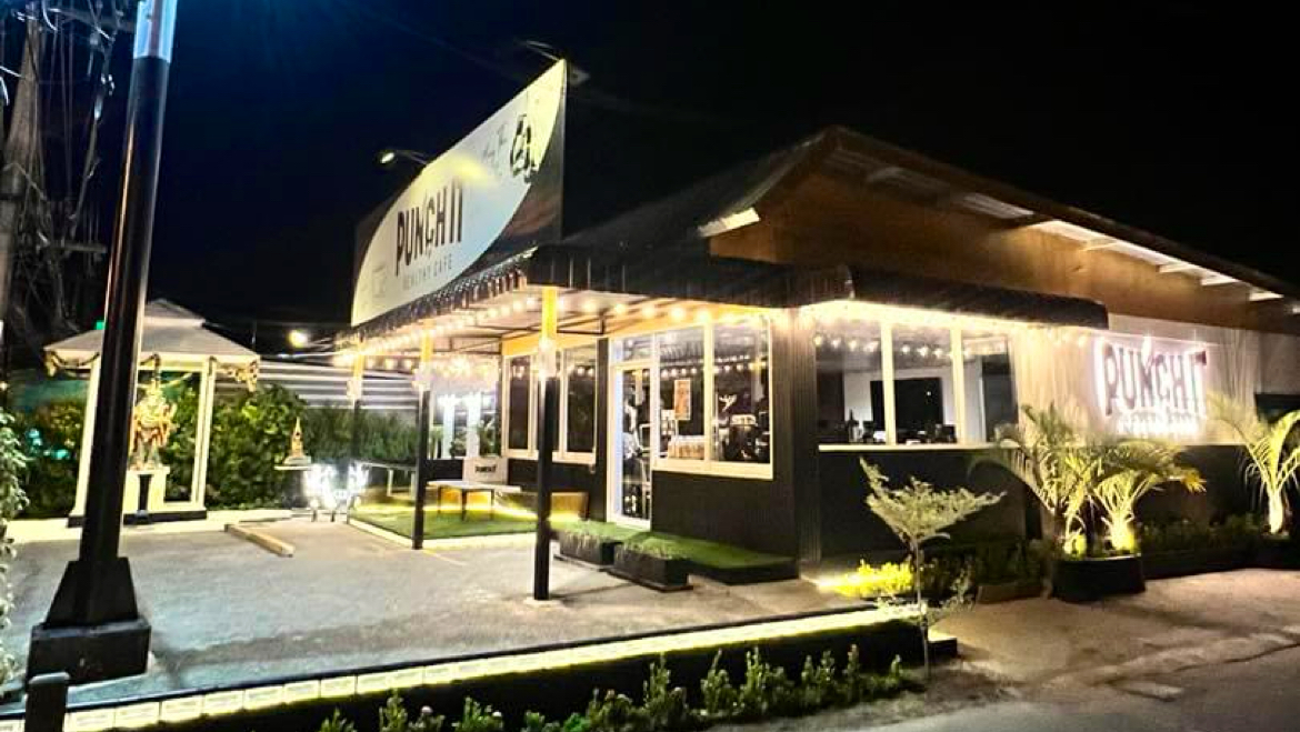 Punch It Healthy Cafe - Main view