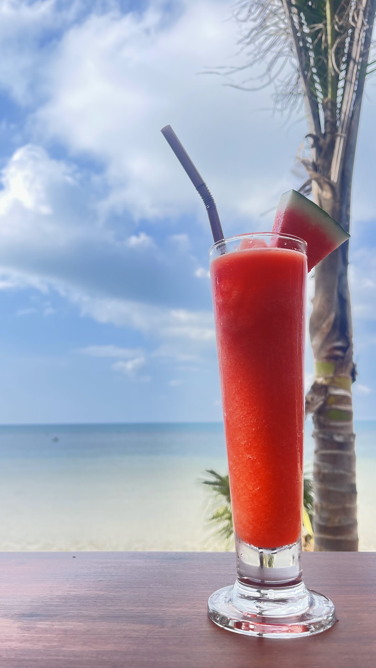 Rendezvous Beach Bar - Photo 3