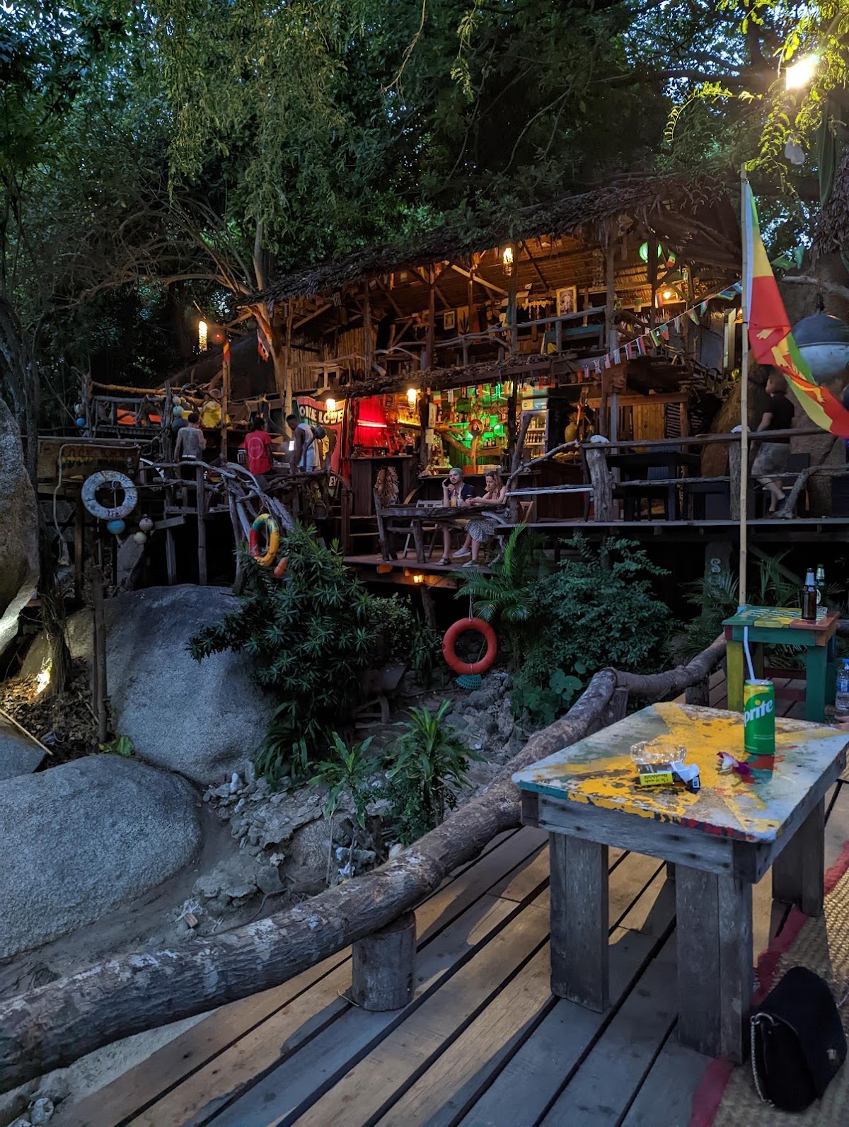 Rock Bar - Photo 2