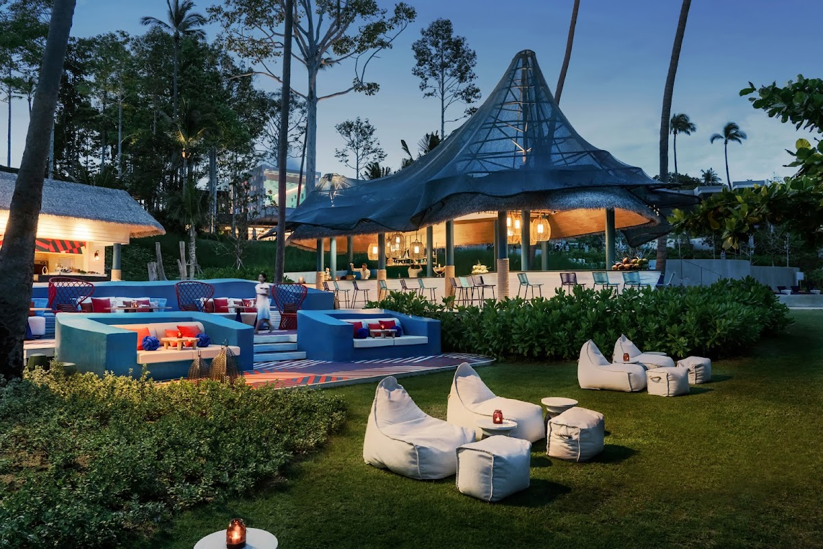 SESUN​ Grill & Beach Bar - beach dining on Koh Samui