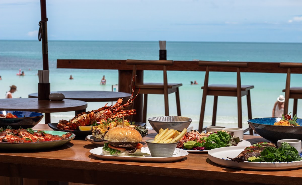 Talay Beach Restaurant - Photo 3