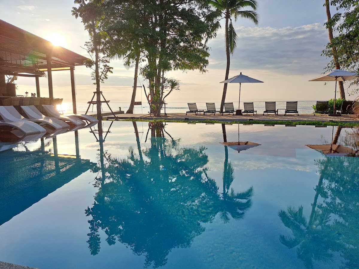 Thai Fight Hotel - Main view