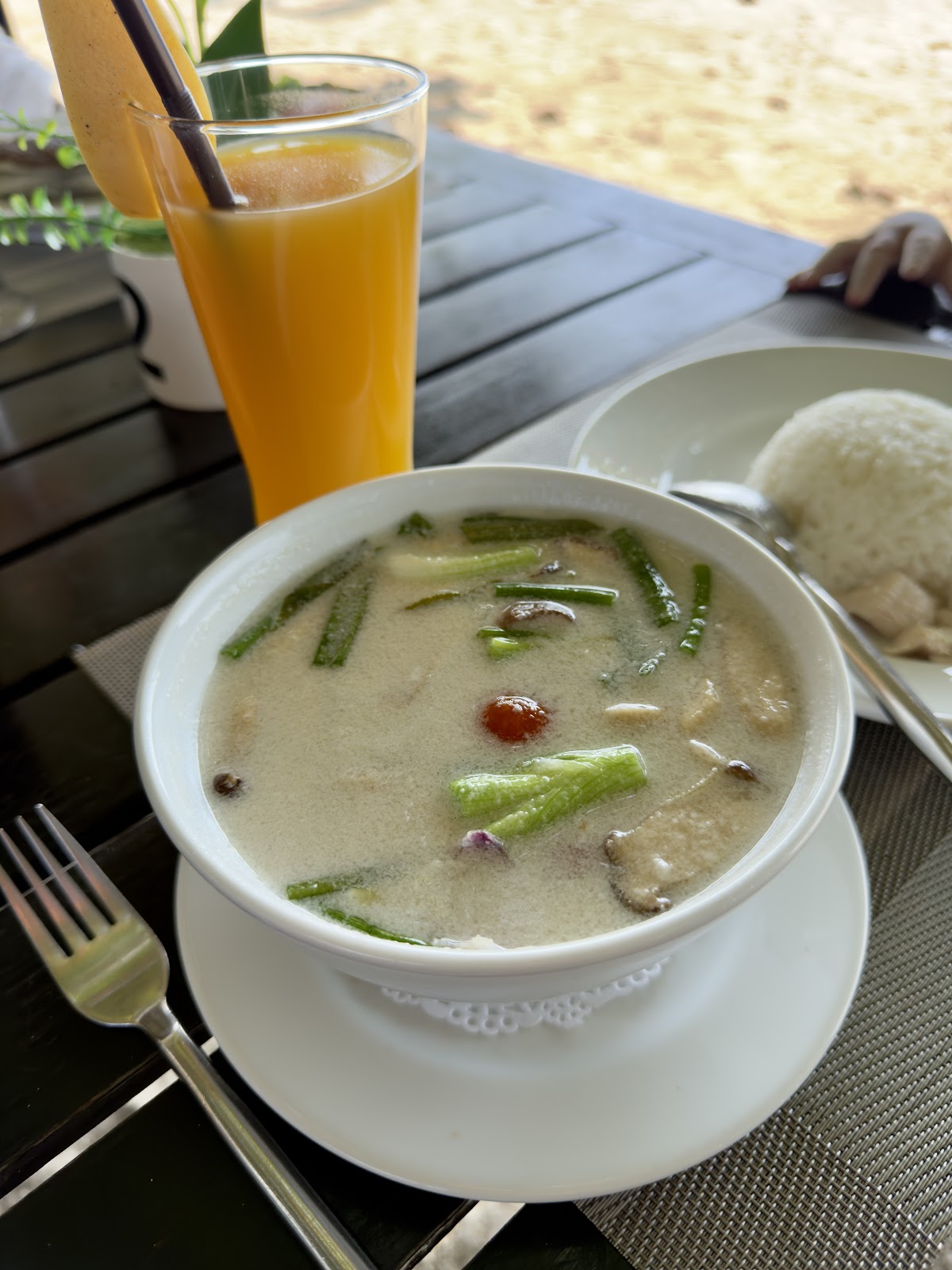 The Island View Restaurant - Photo 4