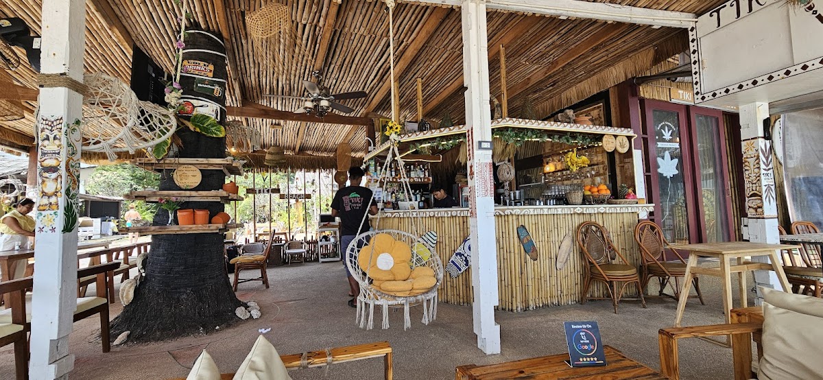 Tiki Beach Club & Bungalows - Photo 3