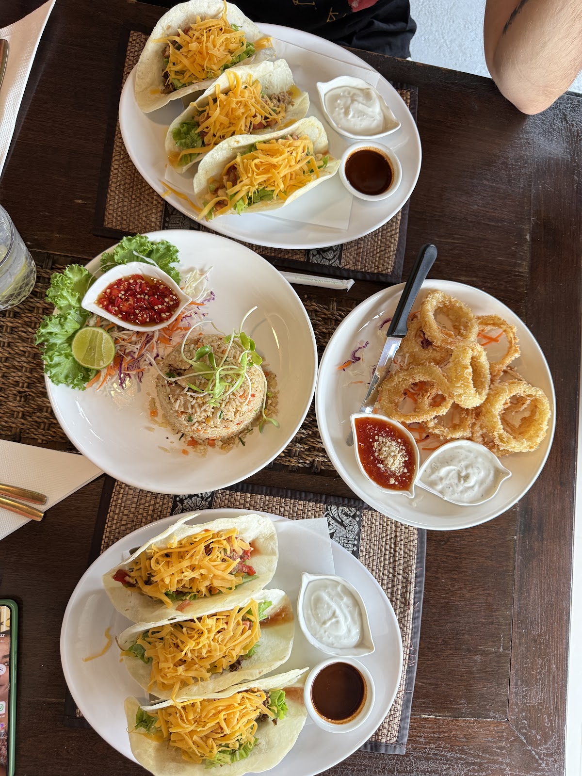 Tip’s Tacos - Photo 4