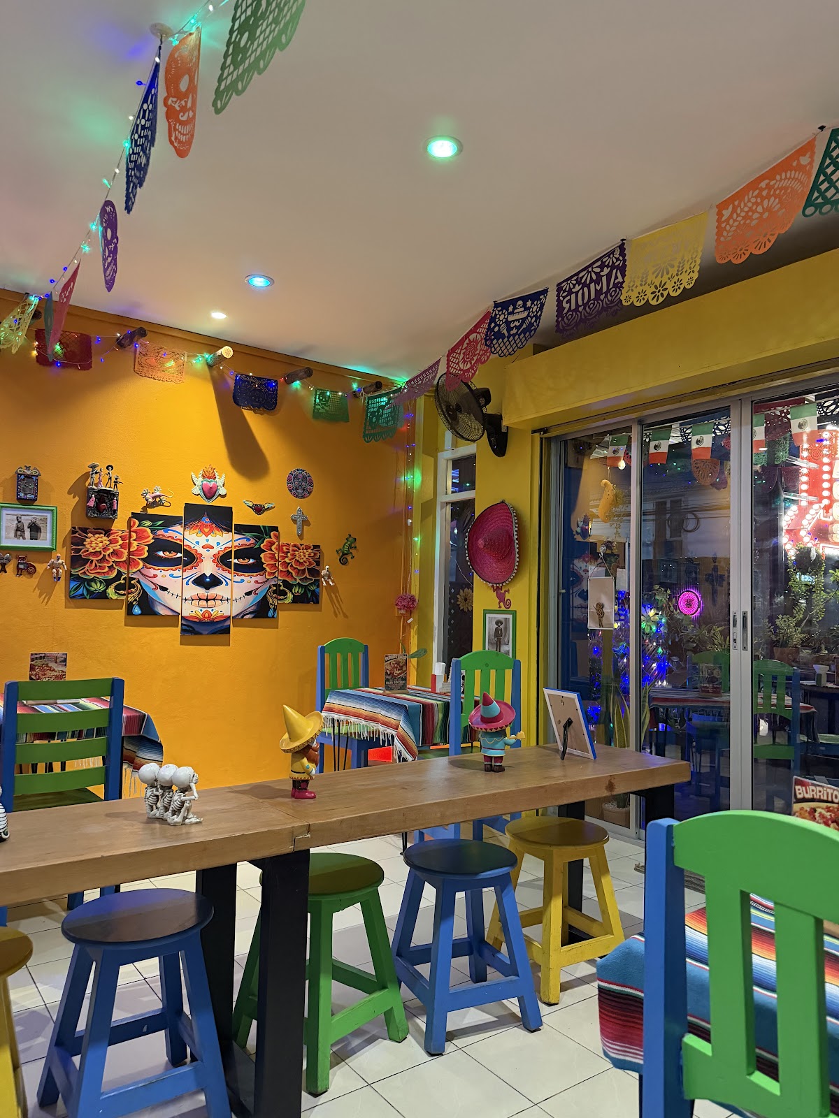 Tito's Tacos - Photo 3
