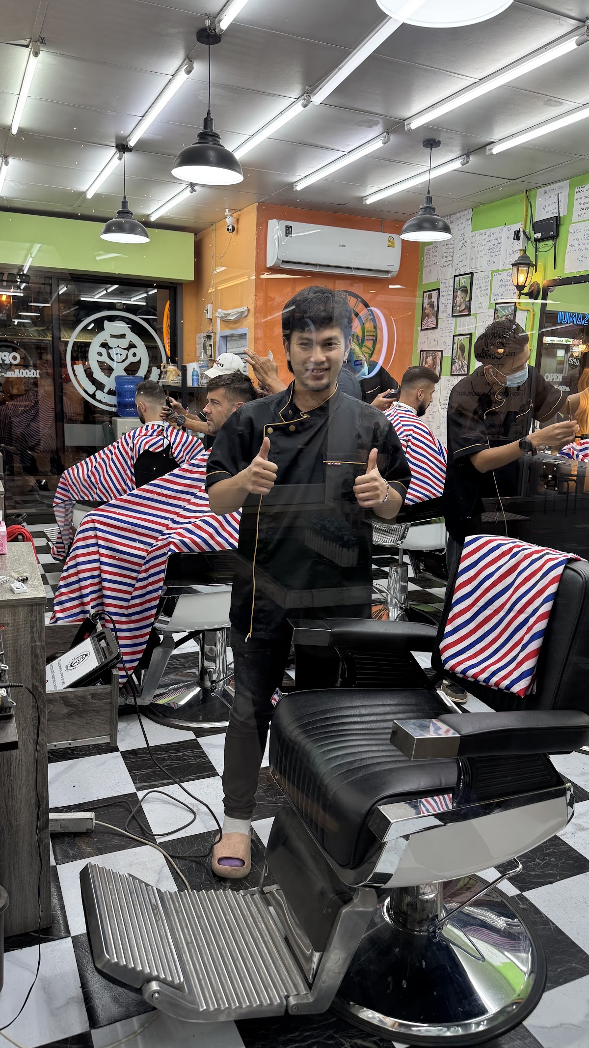 T&T Barbershop - Main view