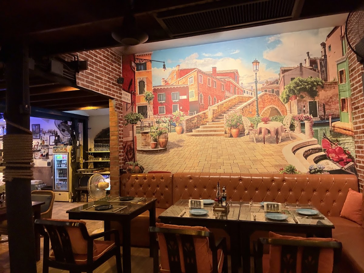 Antica Locanda Ristorante & Pizzeria - Photo 3