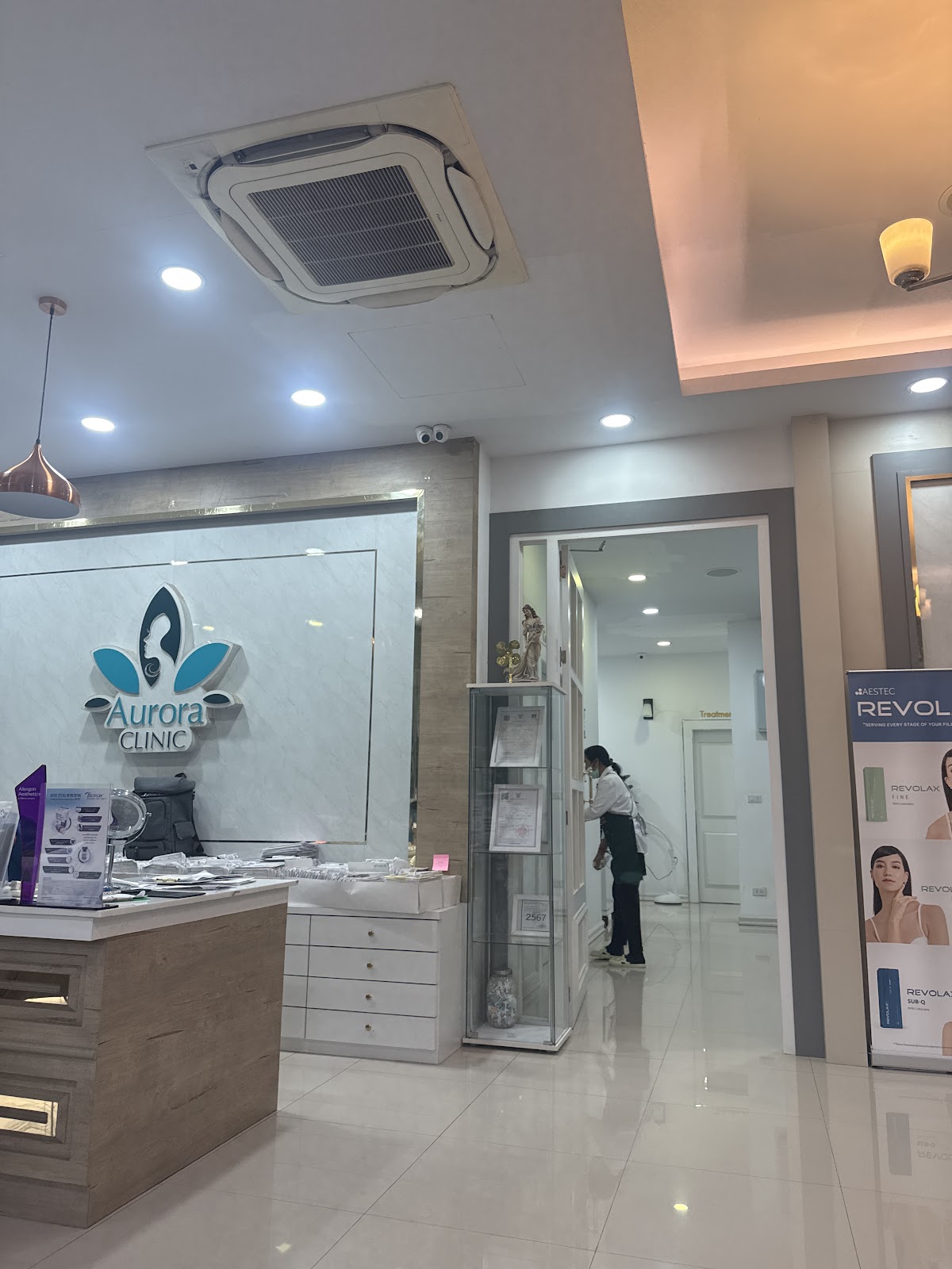 Aurora Plastic Surgery & Skin Clinic  - Photo 4