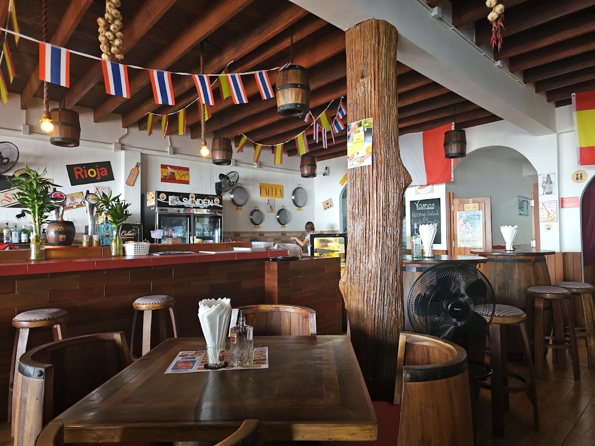 El Barril - Photo 5