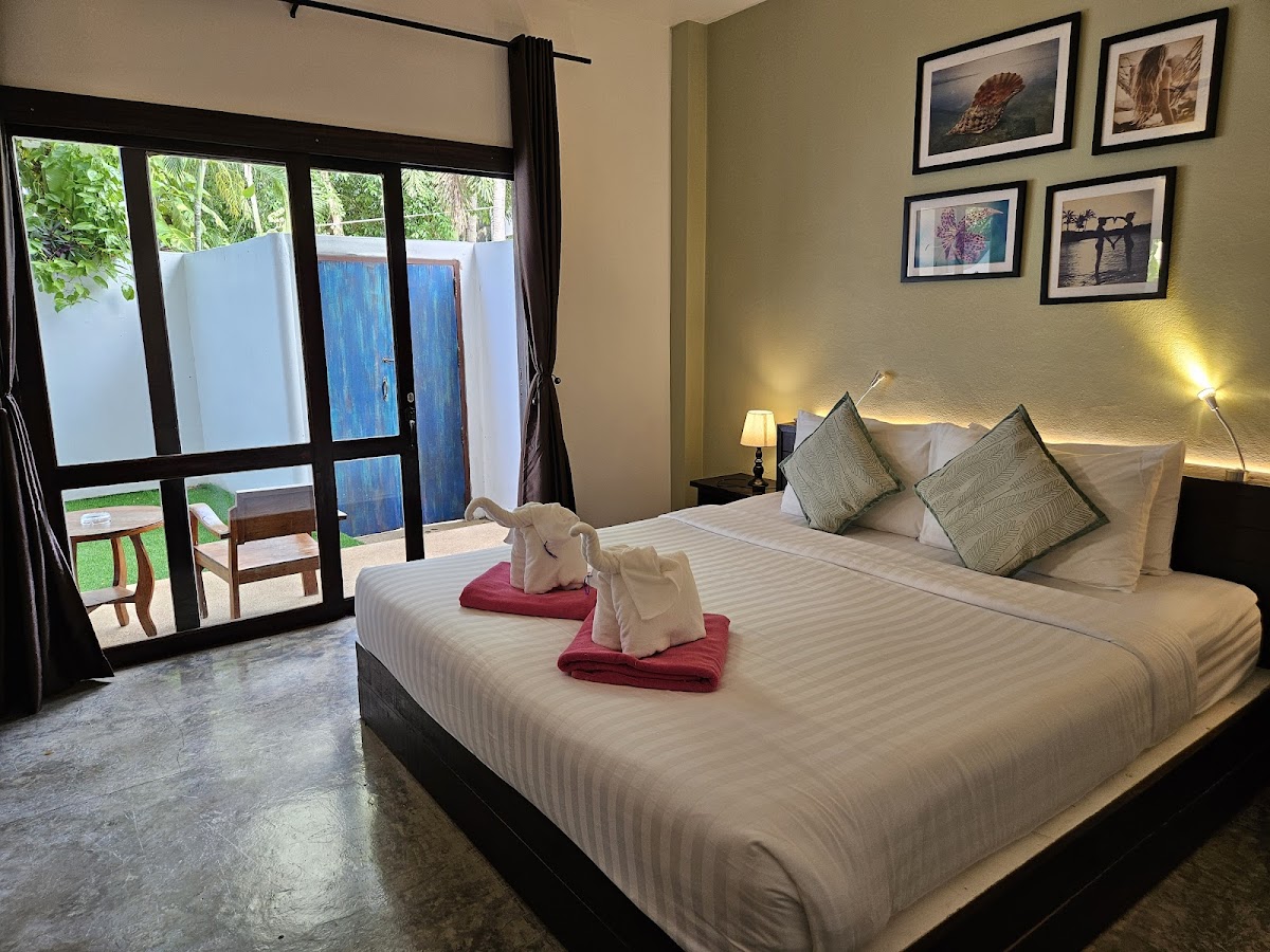 Greenlight Resort & Café - Photo 5