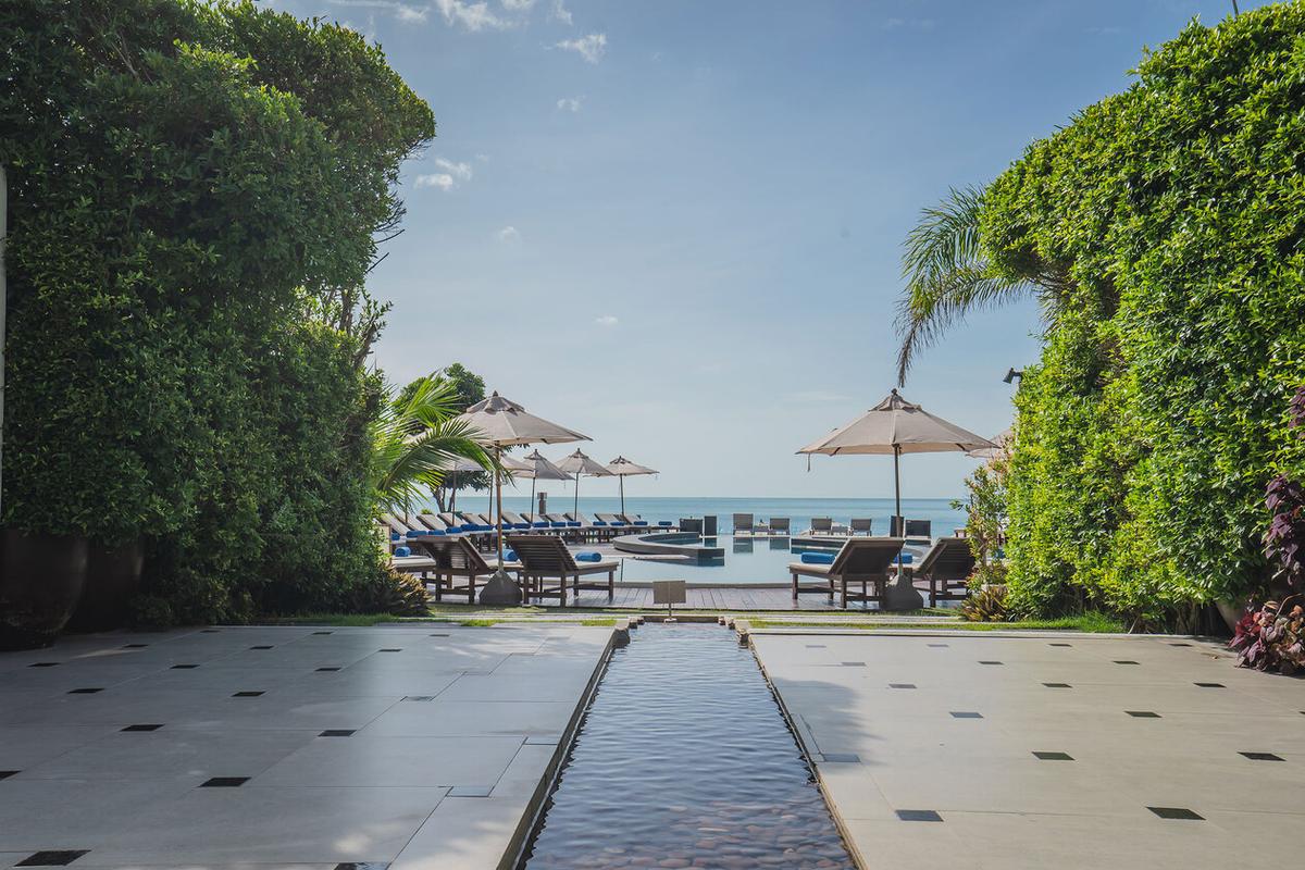 KC Beach Club & Pool Villas - Photo 3