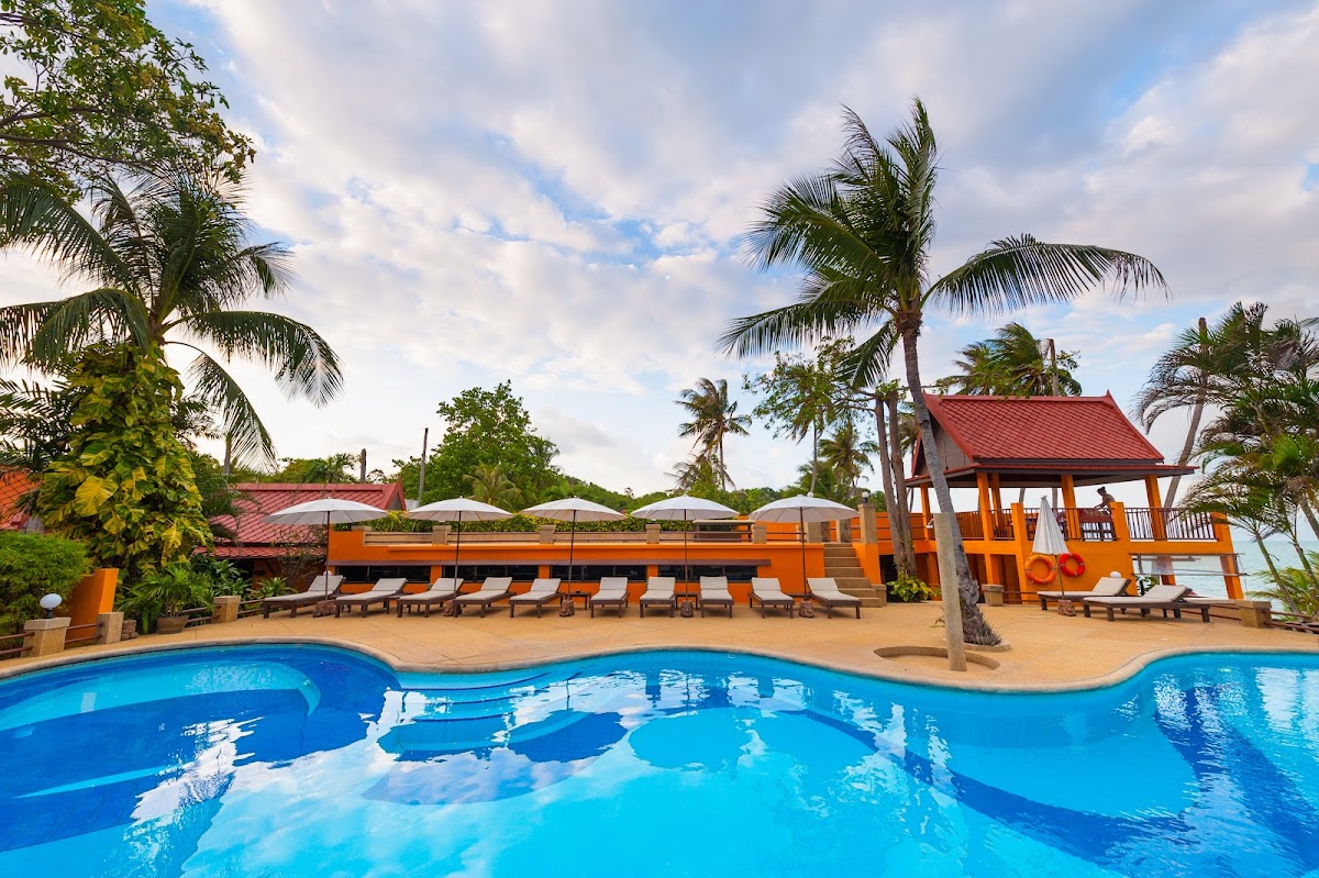 Pinnacle Resort - Main view