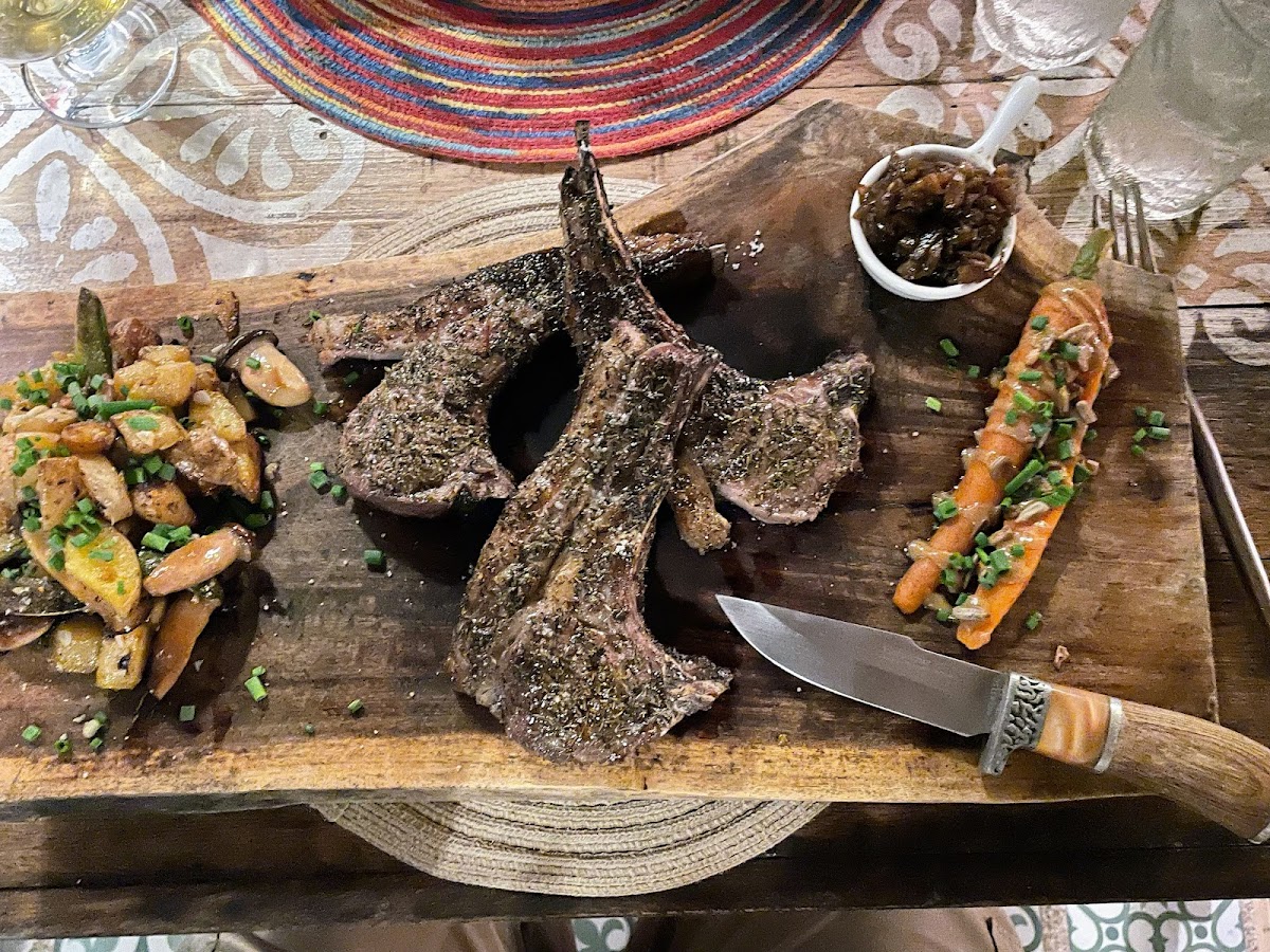 Swag Bistro - Photo 4
