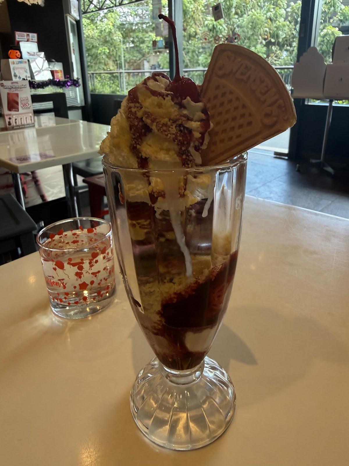 Swensen's Central Festival - Photo 4
