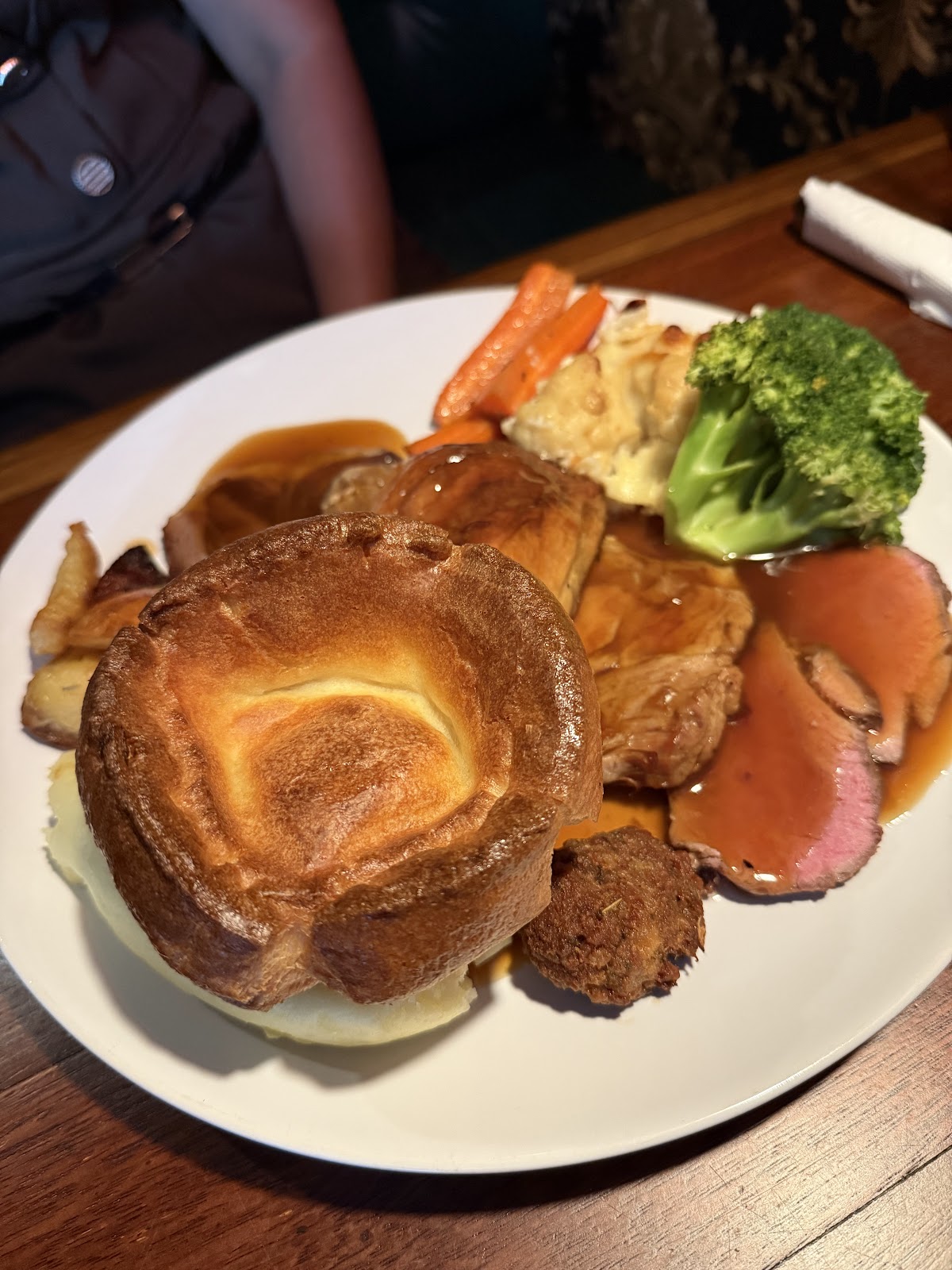 The Shakespeare Pub - Photo 4