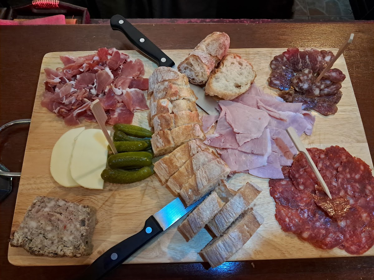 The Wine Bar - Photo 4