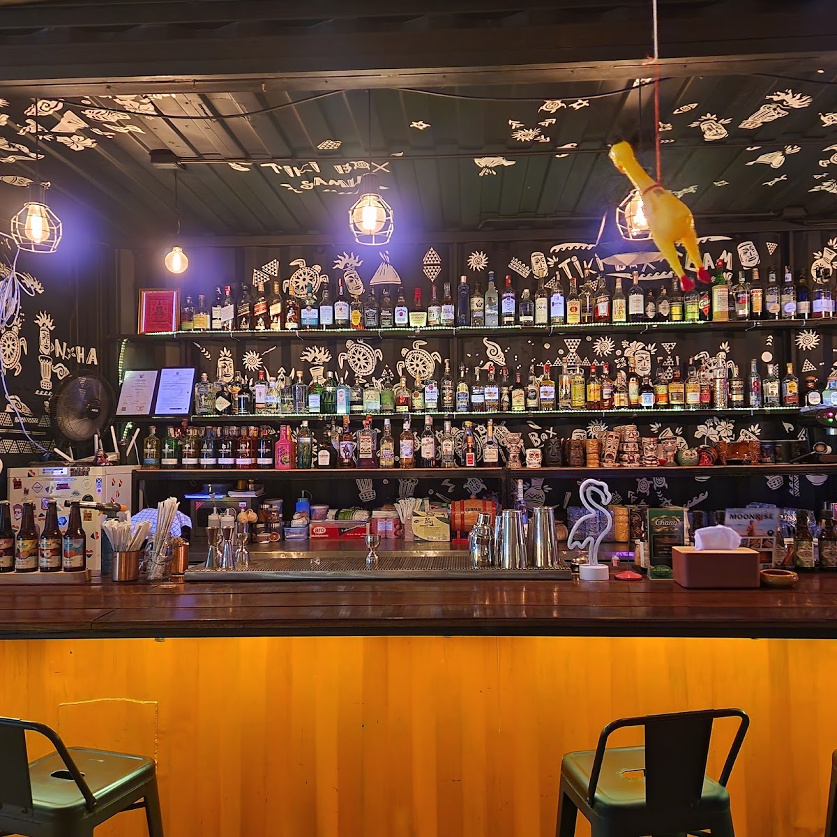 Tikibox Bar - Photo 5