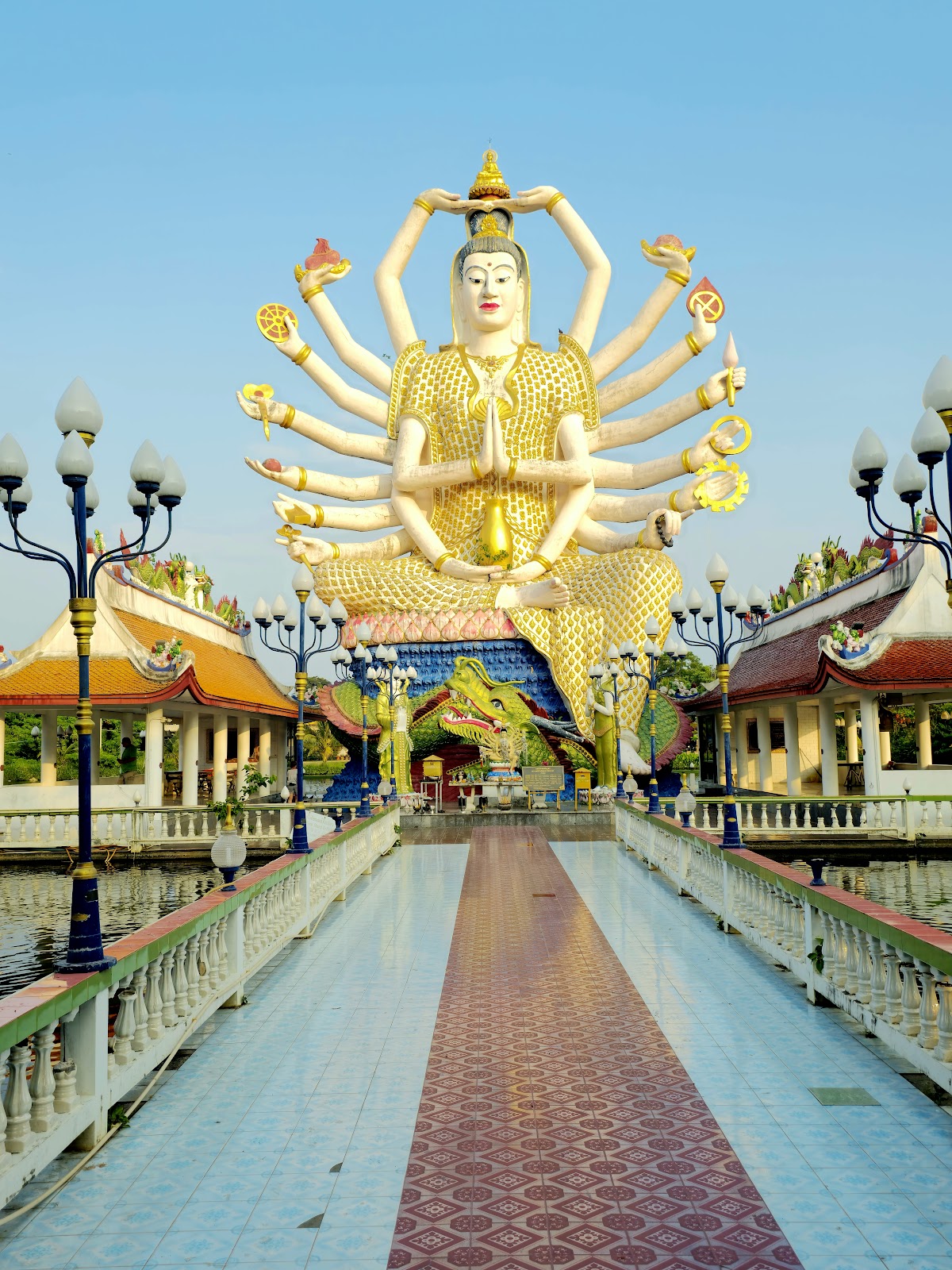 Wat Plai Laem - Main view