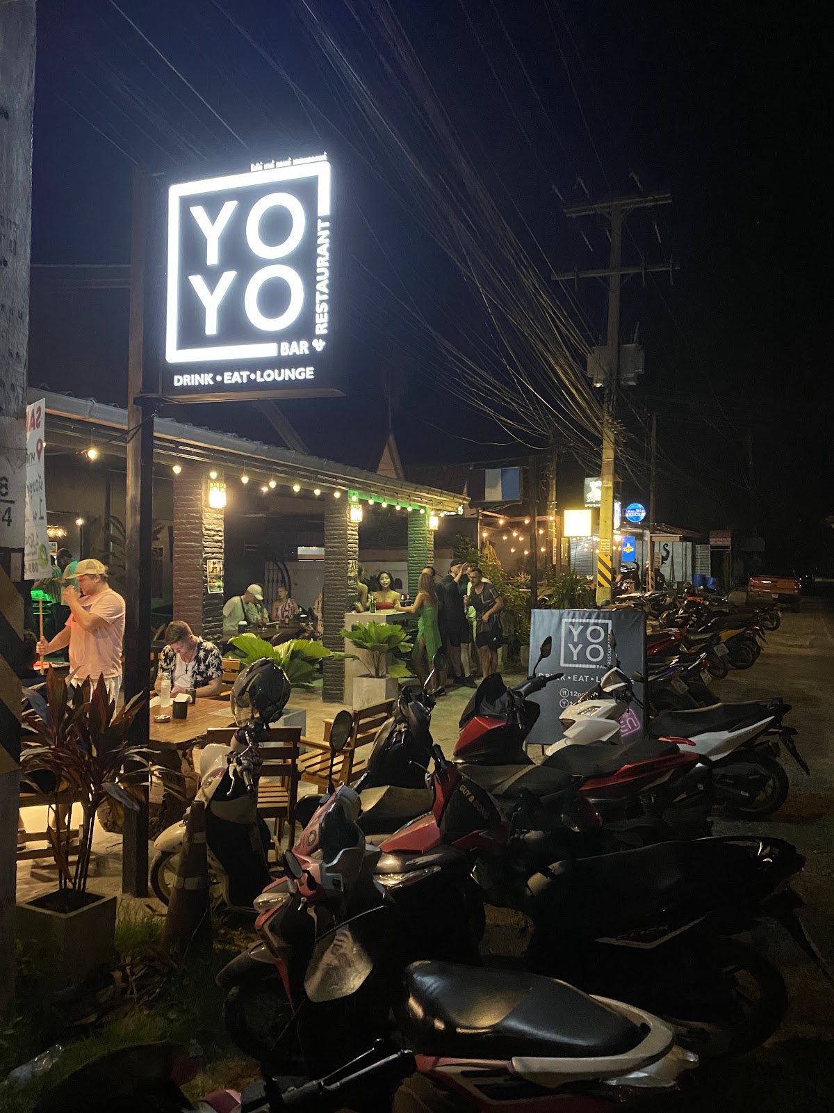 YOYO Bar & Restaurant - Main view